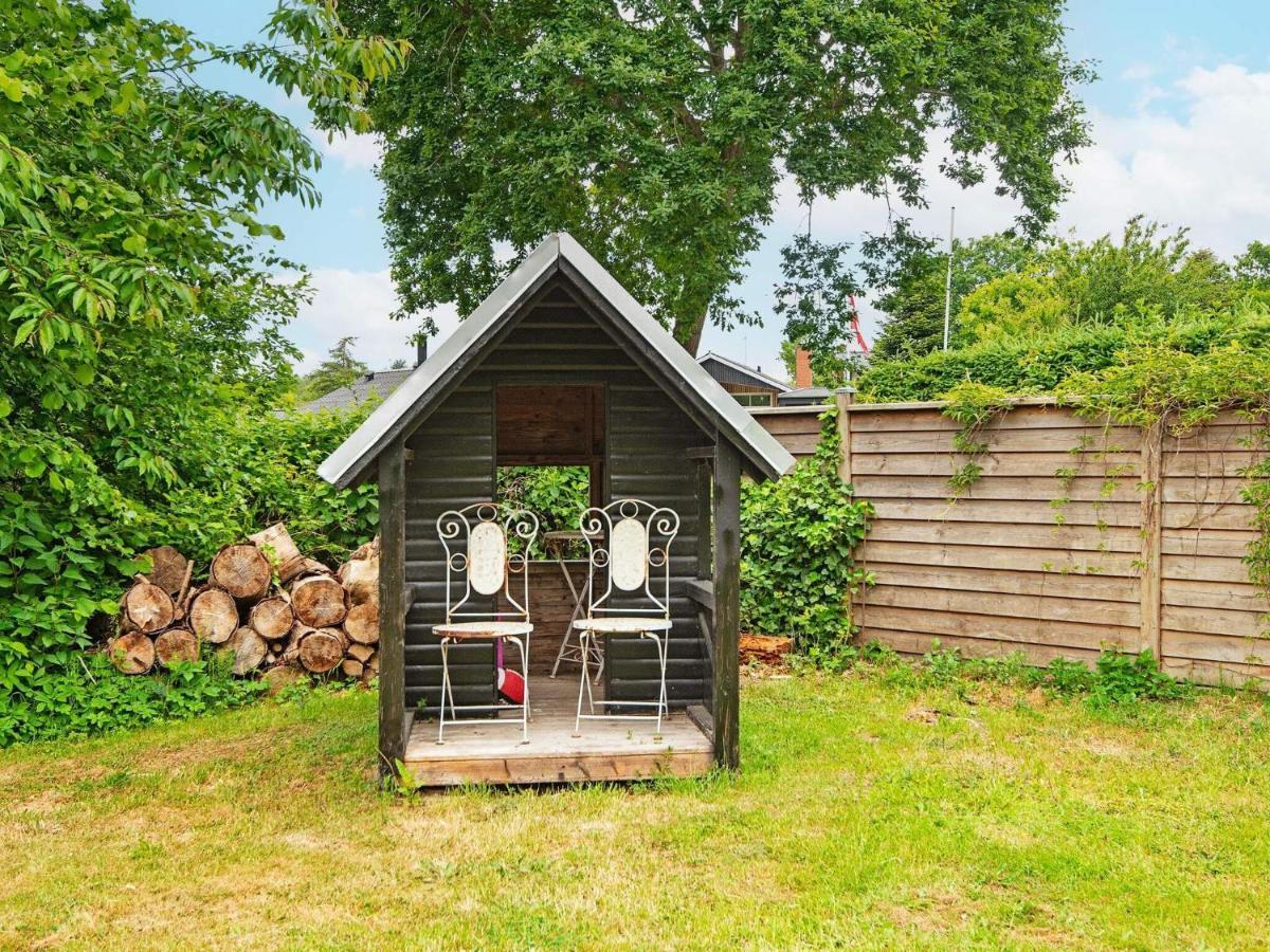 5 Person Holiday Home In B Rkop Egeskov  エクステリア 写真