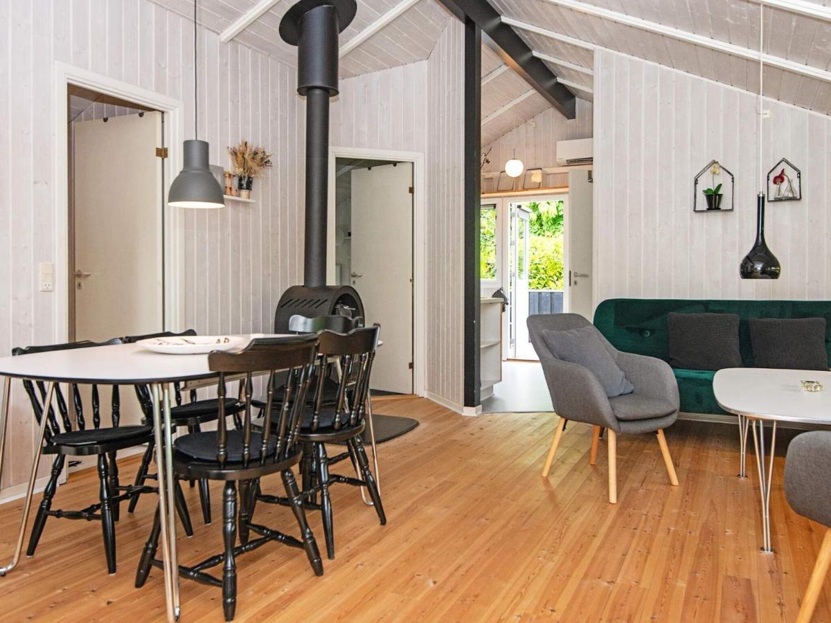 5 Person Holiday Home In B Rkop Egeskov  エクステリア 写真